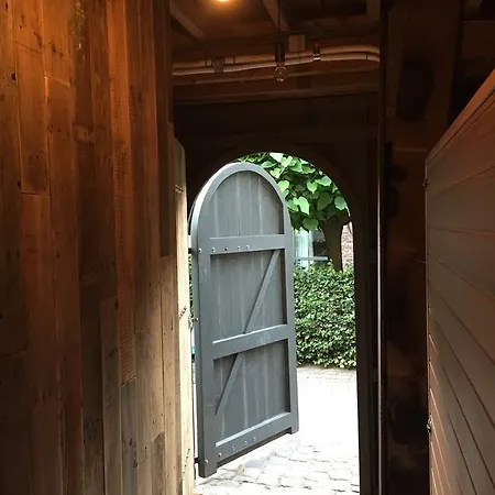 Vennehoeve 4*